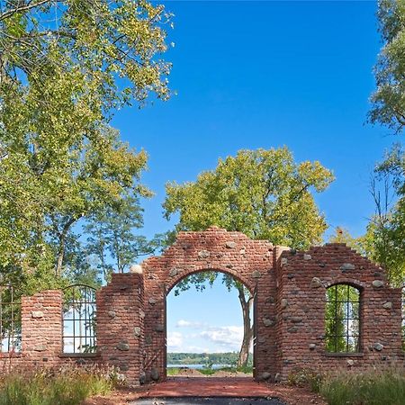Hutton Brickyards Riverfront Hotel & Venue Kingston Eksteriør bilde