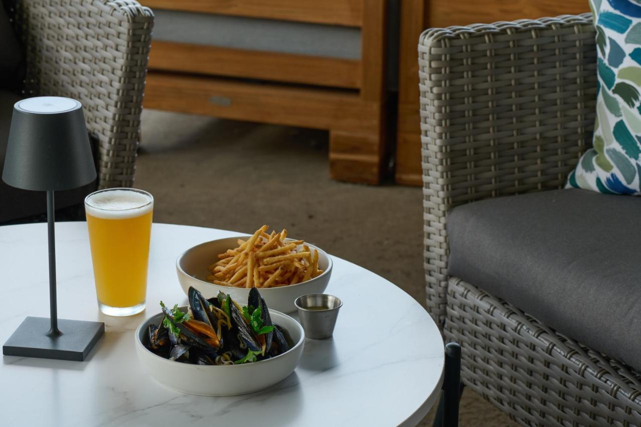 Hutton Brickyards Riverfront Hotel & Venue Kingston Eksteriør bilde